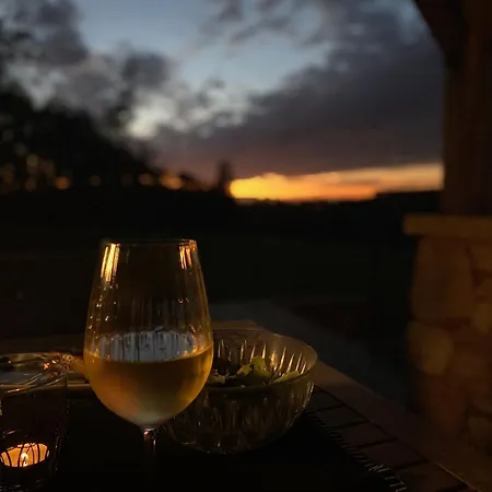 Сasa de vacaciones Domaine De Cazal - 4 Pers Avec Piscine Au Coeur De 26 Hectares De Nature Preservee Saint-Cyprien (Dordogne)